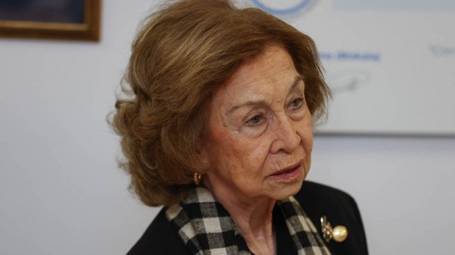 La Reina Sofía en un acto. (Foto: Gtres)