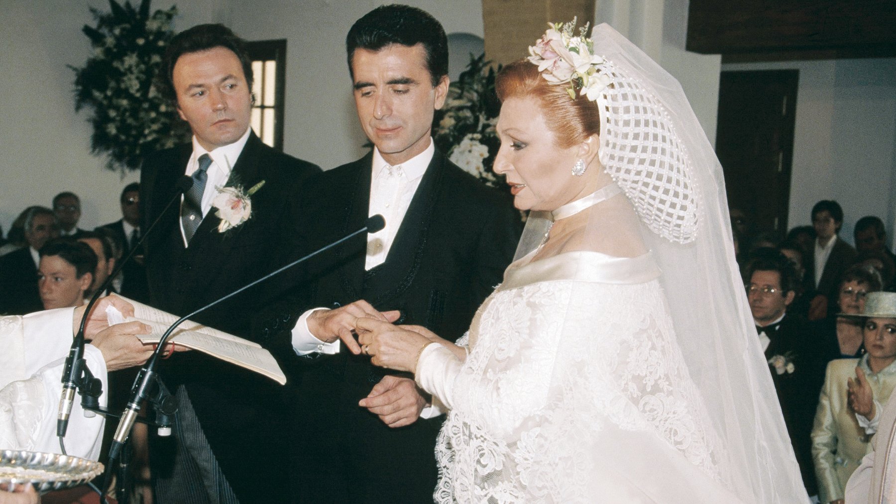 La boda de Rocío Jurado y José Ortega Cano, en cifras: el dineral que desembolsaron por casarse