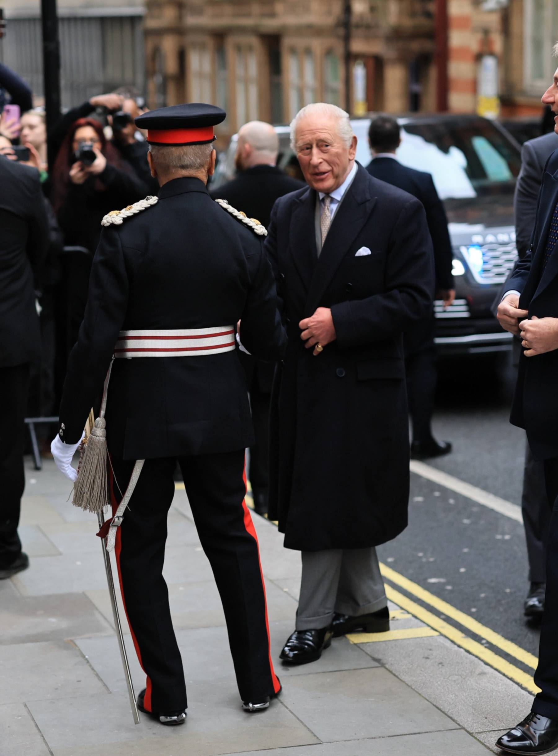 El rey Carlos III en la London Fashion Week. (Foto: Gtres)