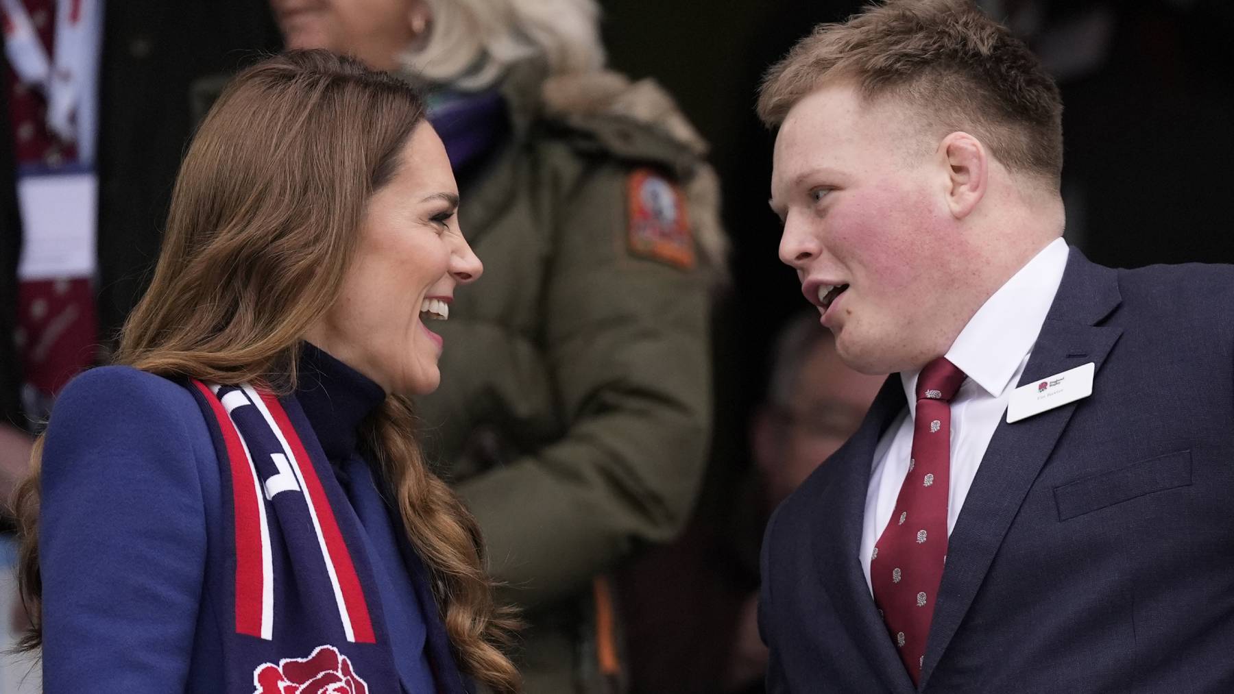 Con Reino Unido en vilo por el escándalo del ex príncipe Andrés, Kate Middleton aparece radiante