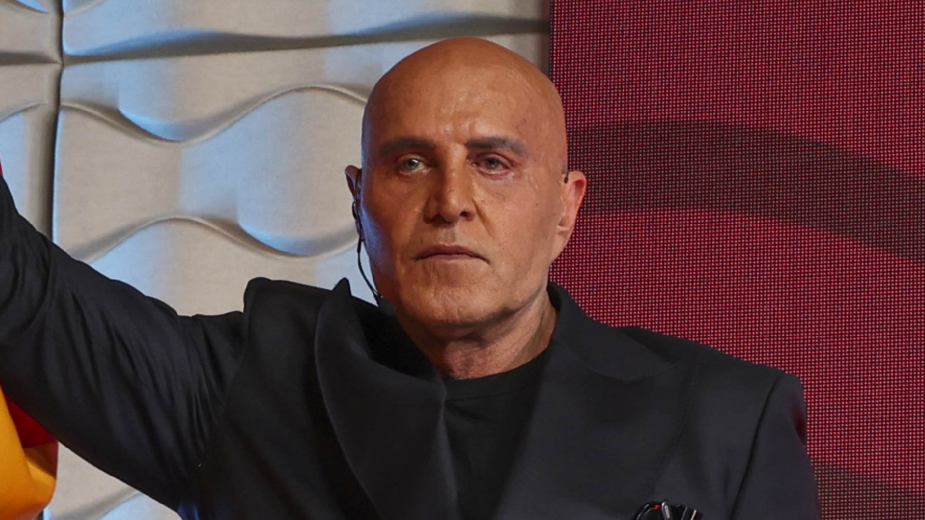 Kiko Matamoros defiende a su hija y estalla contra Carlo Costanzia: Te voy a bajar los humos