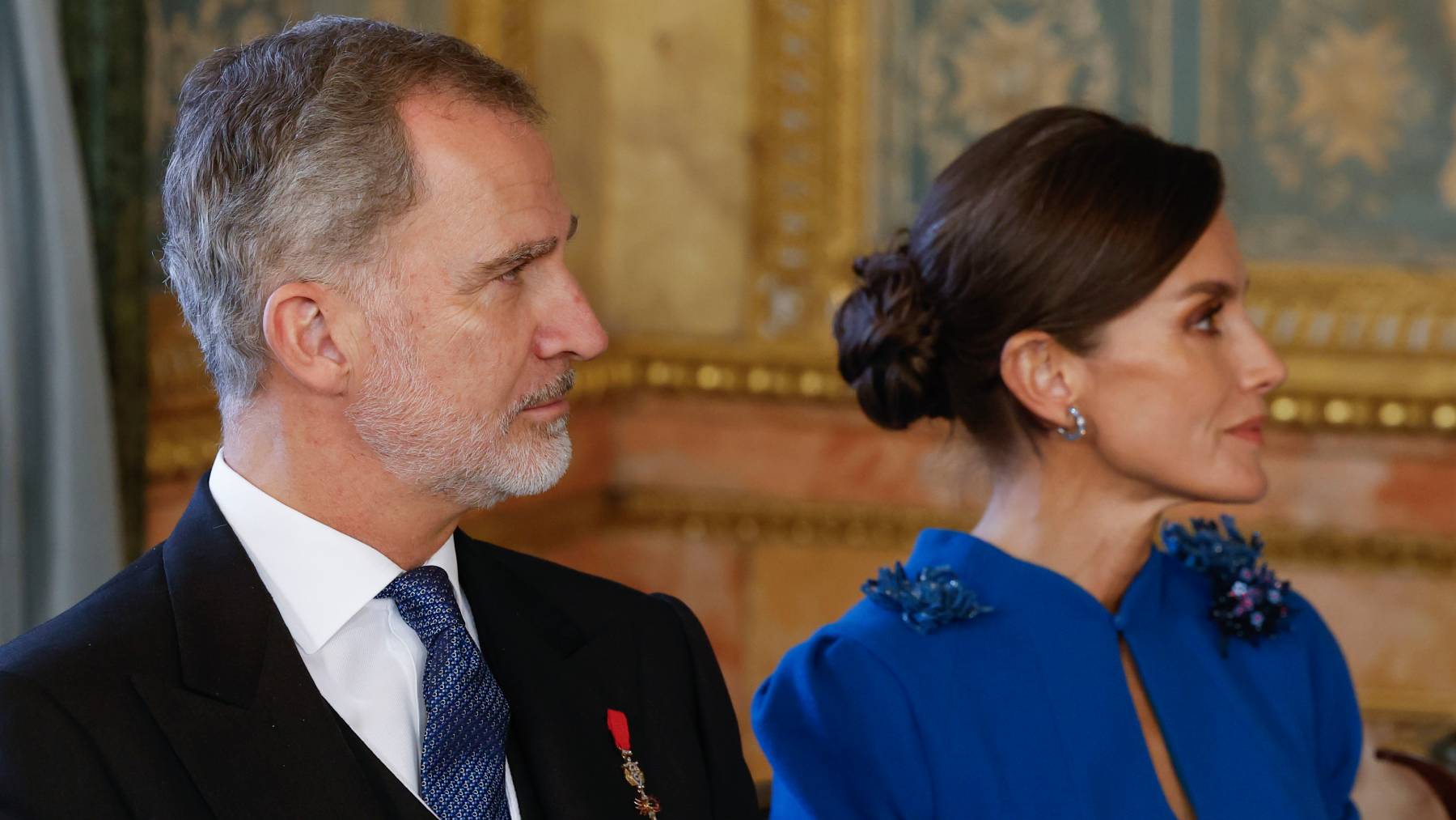 Los Reyes reciben con honores a los Duques de Luxemburgo mientras Doña Sofía redobla su presencia