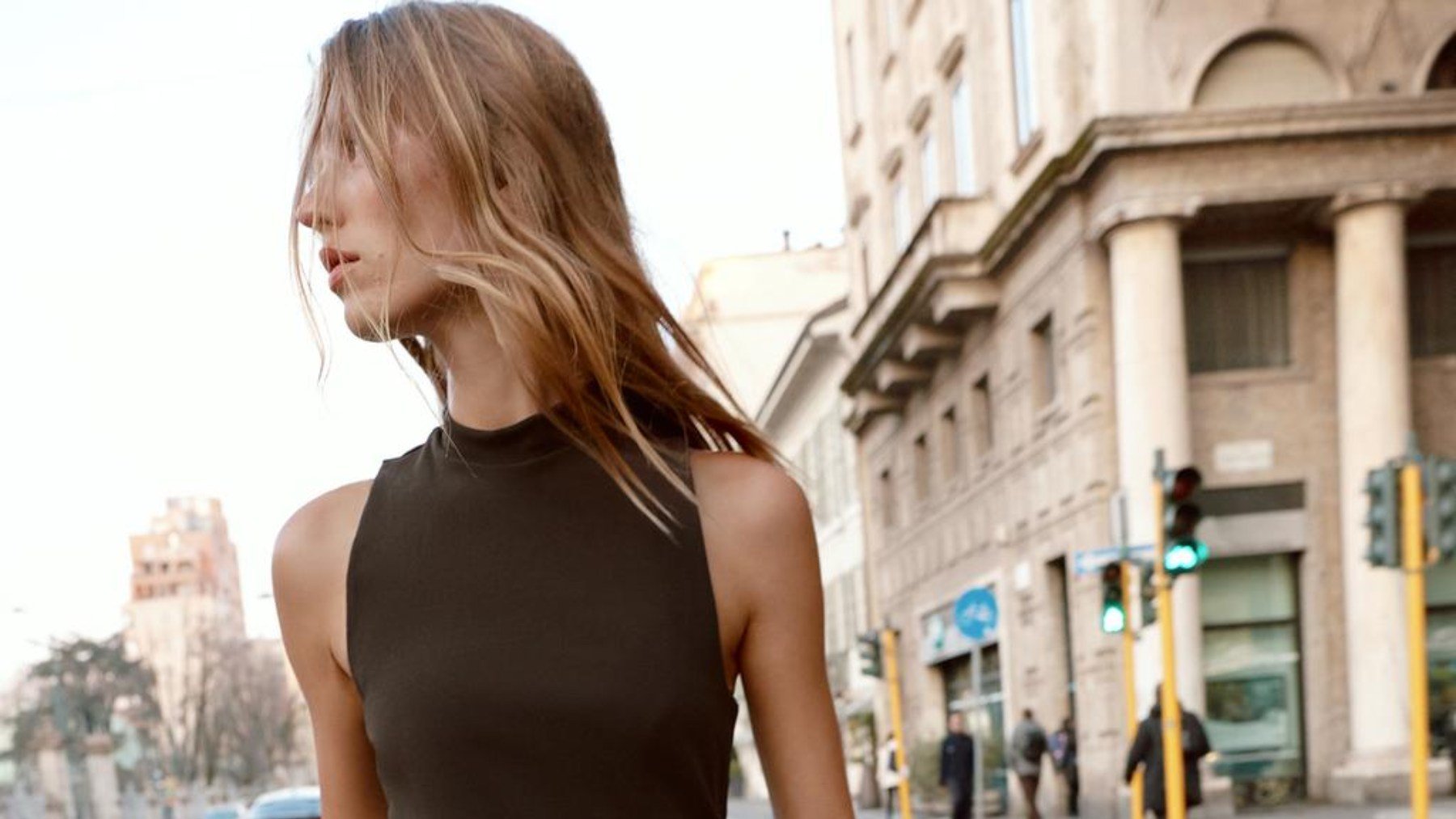 Colas en Zara a partir de hoy por las cuñas que no te vas a quitar en primavera: bonitas, cómodas y baratas