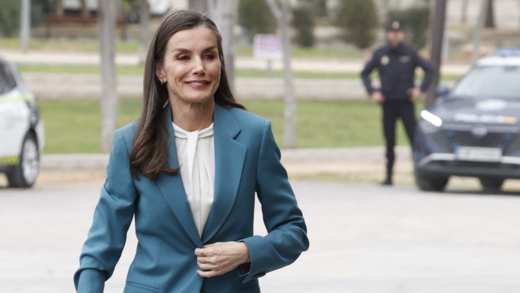 Traje de chaqueta y un discurso emotivo: la Reina Letizia, fiel a su cita con las enfermedades raras