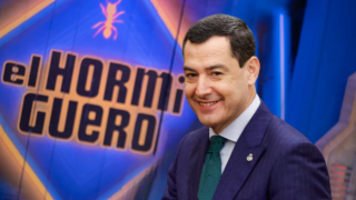 Juanma Moreno en ‘El Hormiguero’. (Foto: Gtres)