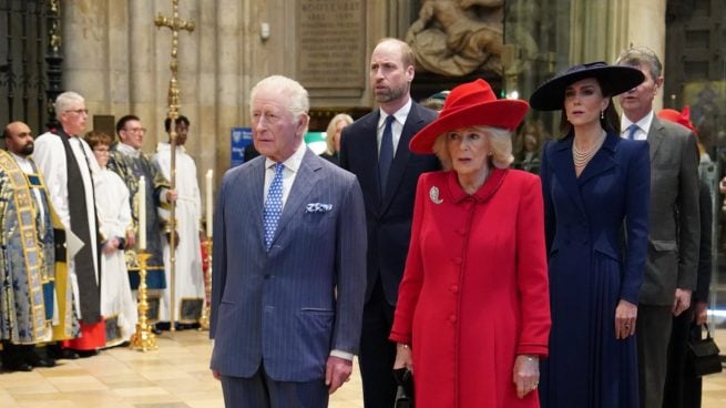 La cara b del Día de la Commonwealth con una aparición sorpresa y un importante bache de salud