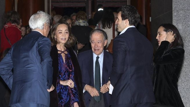 Isabel Preysler, Íñigo Onieva y Tamara Falcó en el Teatro Real. (Foto: Gtres)