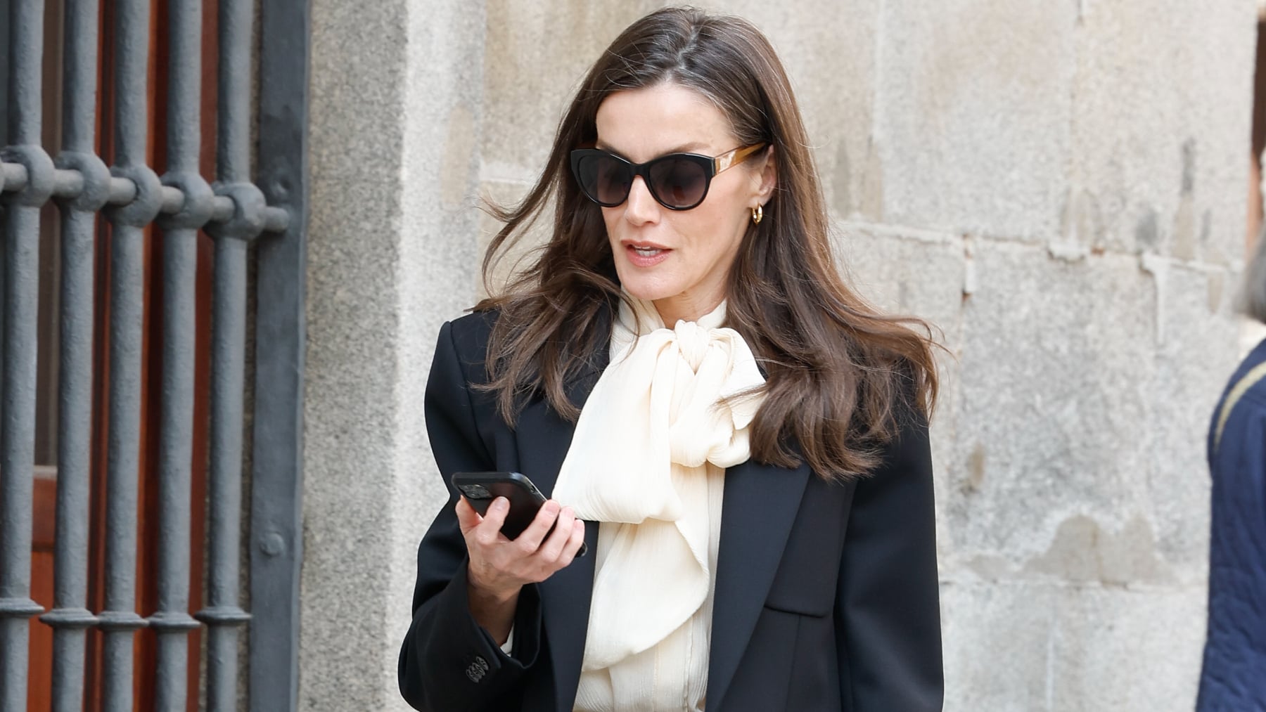 La Reina Letizia paraliza su agenda para despedir a Raúl del Pozo en Madrid