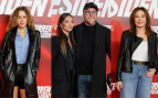 Candela Márquez, Kiko Rivera y Lola y Ana Rosa Quintana, en el estreno de 'Torrente, presidente'. (Foto: Gtres)