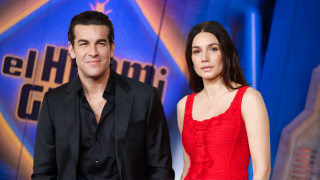 Mario Casas y Mariela Garriga en ‘El Hormiguero’. (Foto: Gtres)