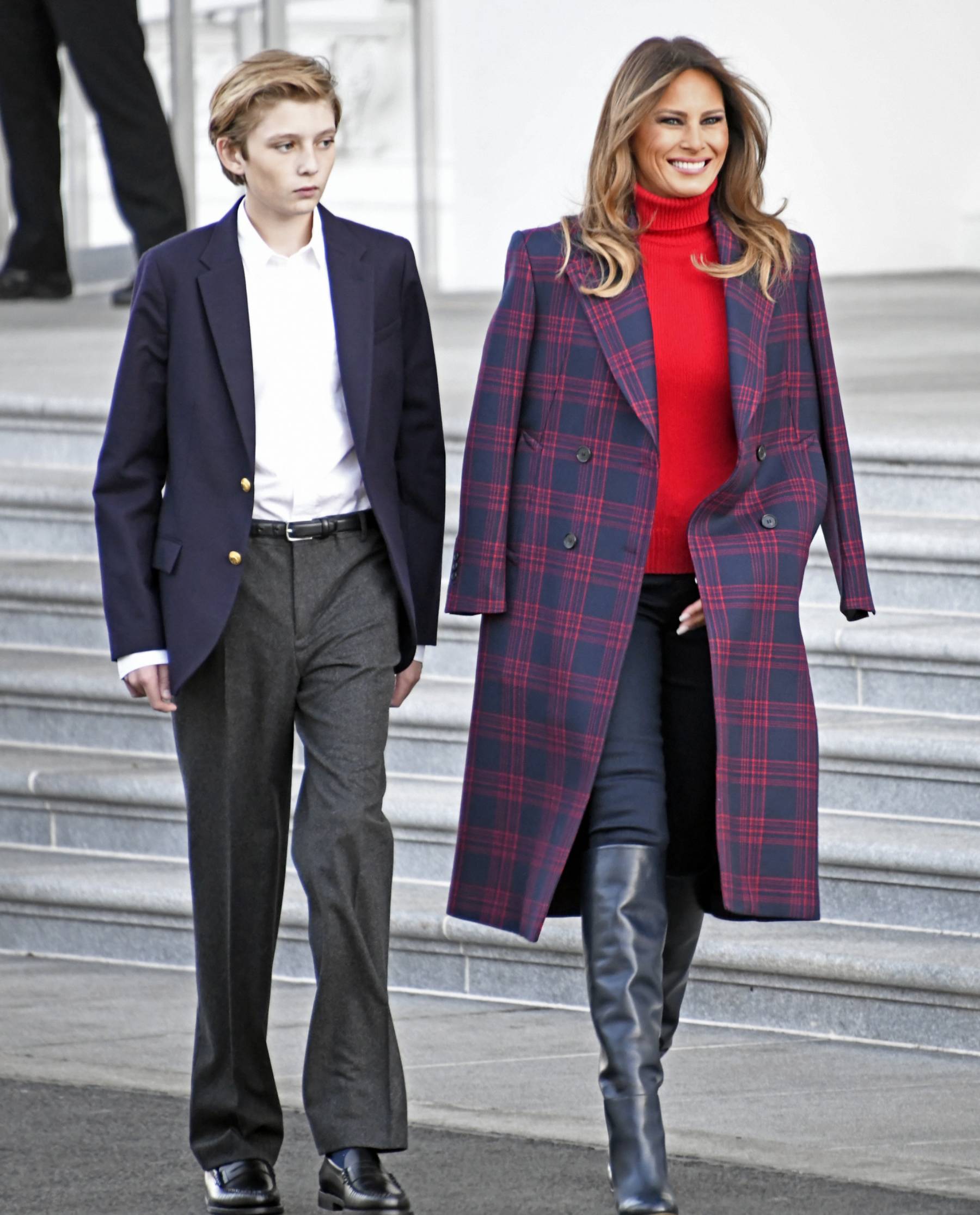 Barron y Melania Trump en un acto oficial. (Foto: Gtres)