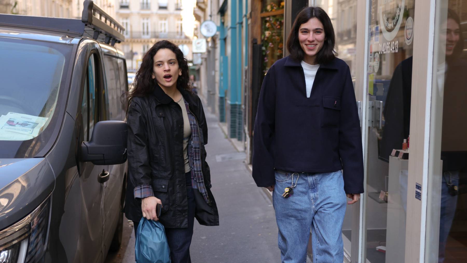 EN IMÁGENES | París, escenario de la complicidad entre Rosalía y Loli Bahía