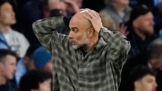 Pep Guardiola con su camisa de cuadros. (Foto: Gtres)