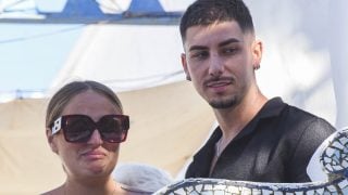 Rocío Flores con Manuel Bedmar. (Foto: Gtres)