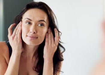 Baking soda trick, Remove skin blemishes, remove stains from the face