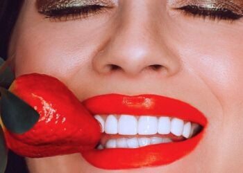 Lipstick, smile, teeth