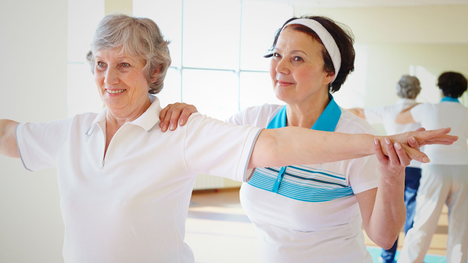 Retirees, stretching, exercise