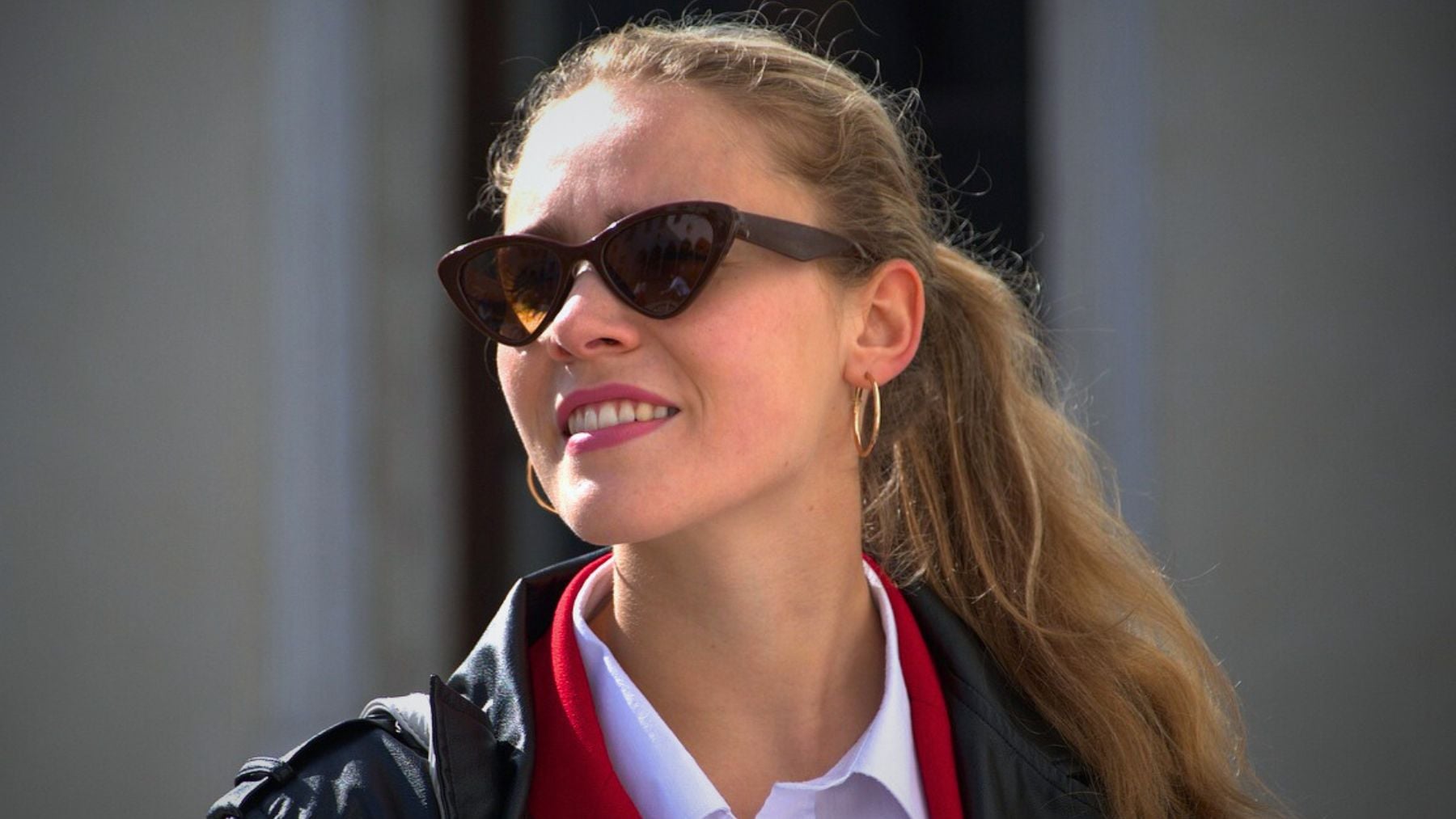 Sunglasses, psychology, meaning