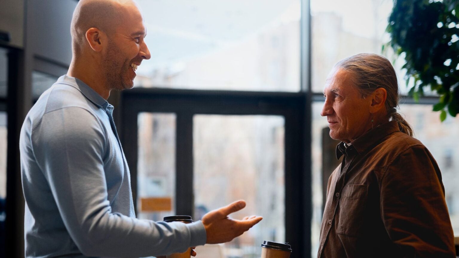 What does it mean to look someone up and down, according to psychology?