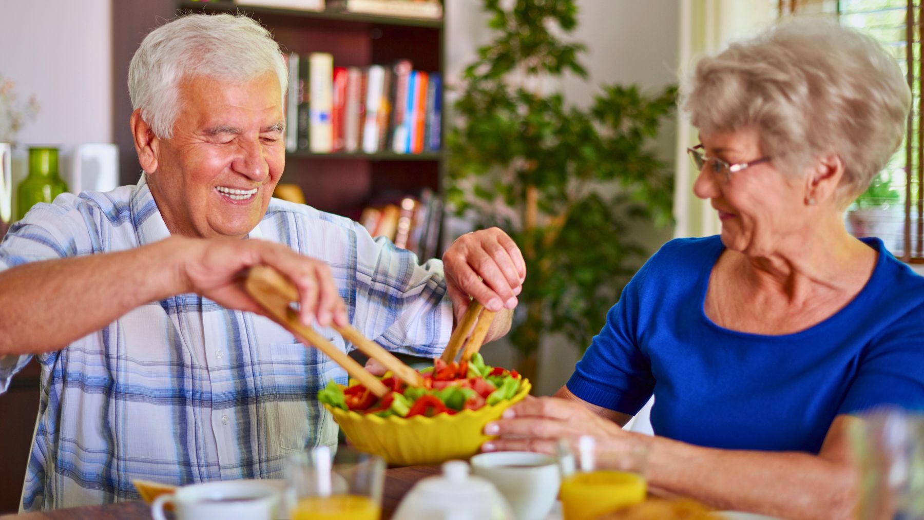Retirees, meals, tip
