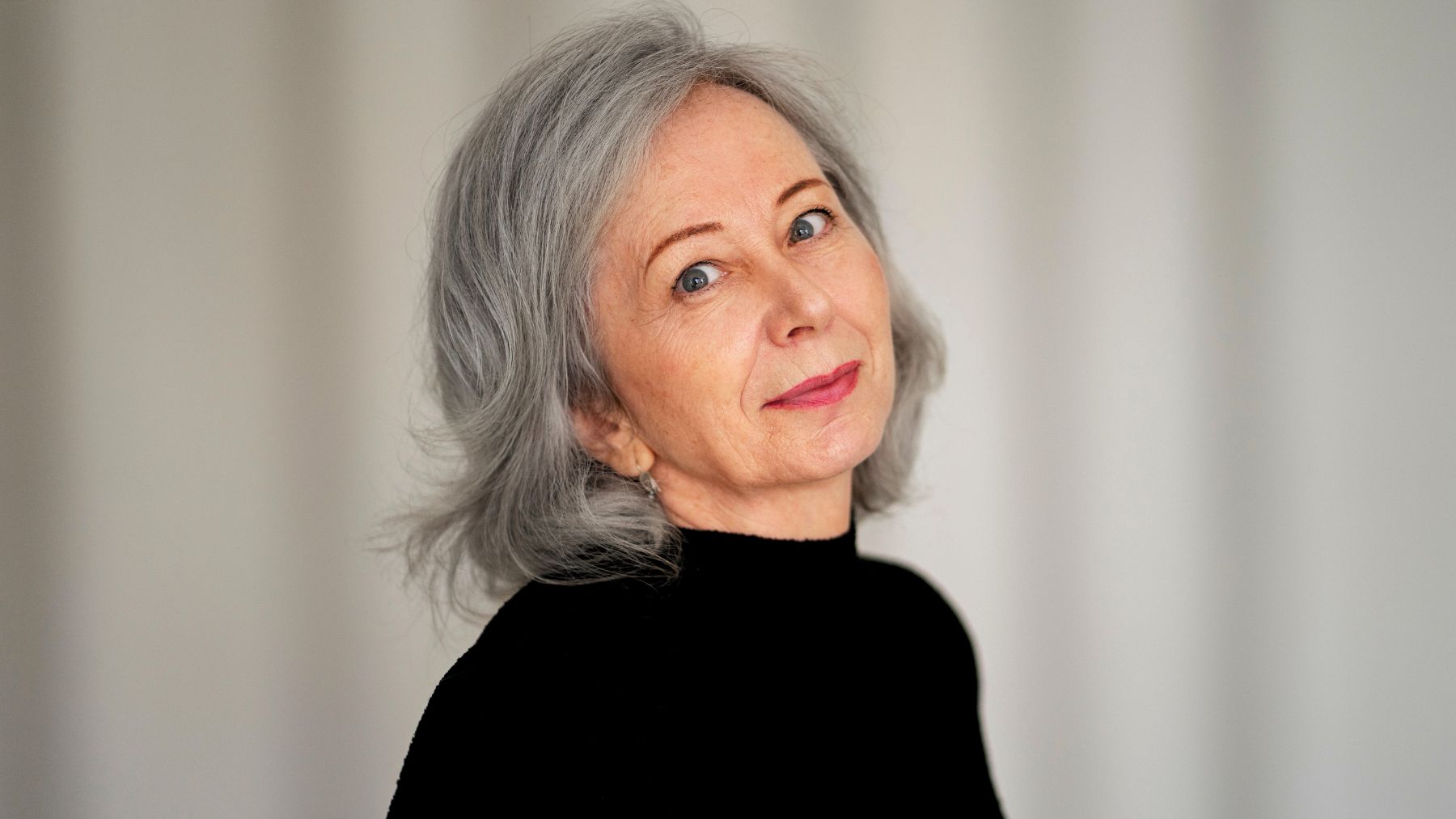 Women, haircut, senior