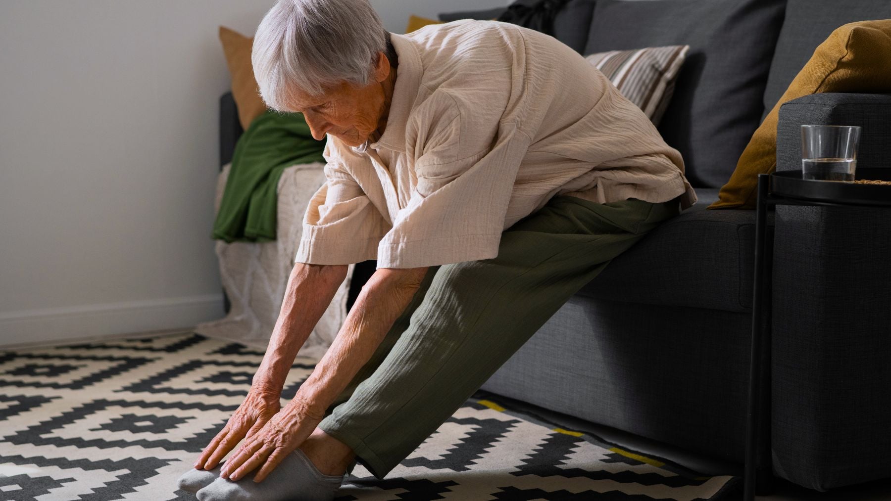 Exercise, retirees, knees