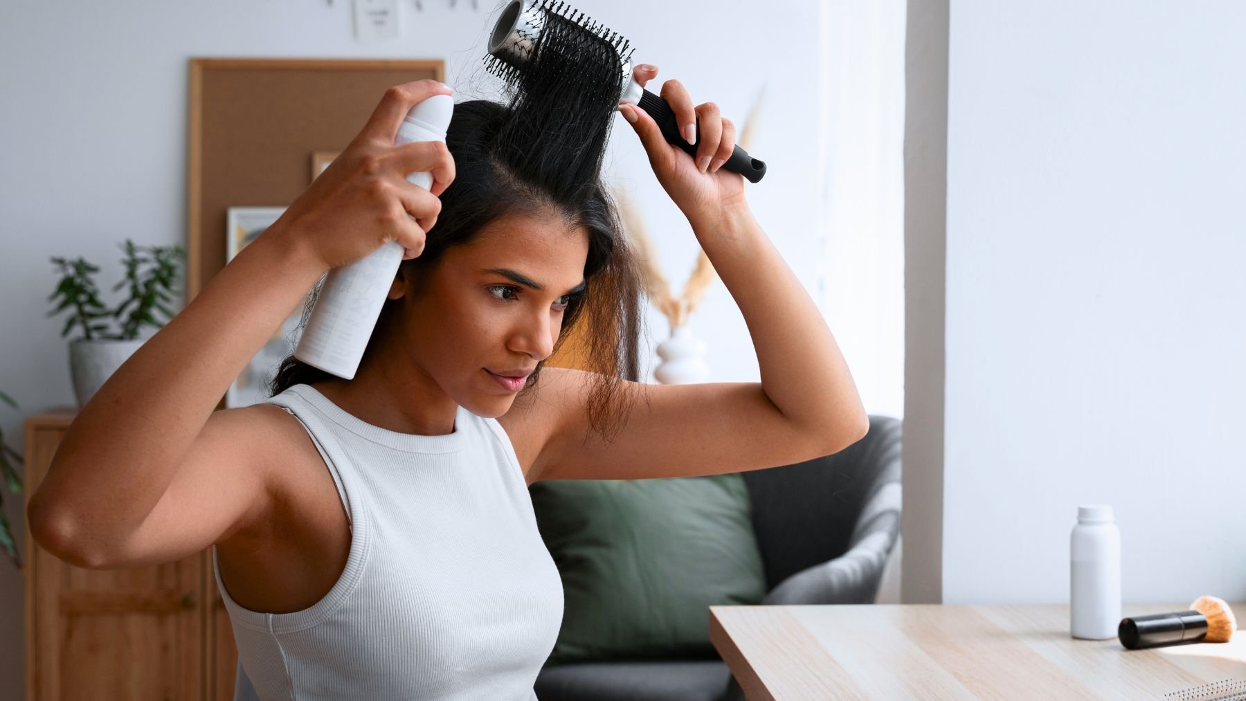 Kim Kardashian, hair, tool