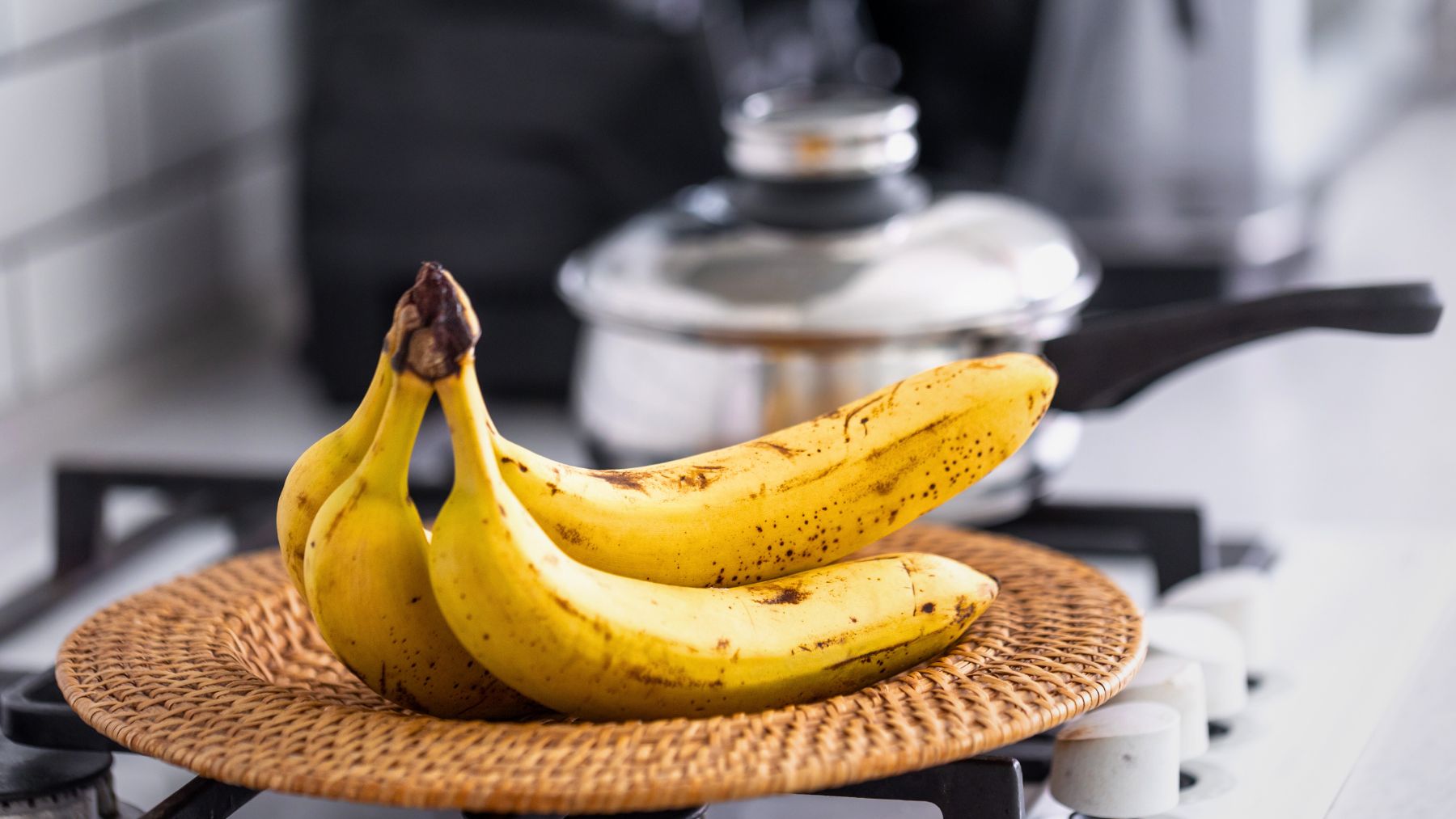 Tip, store, bananas