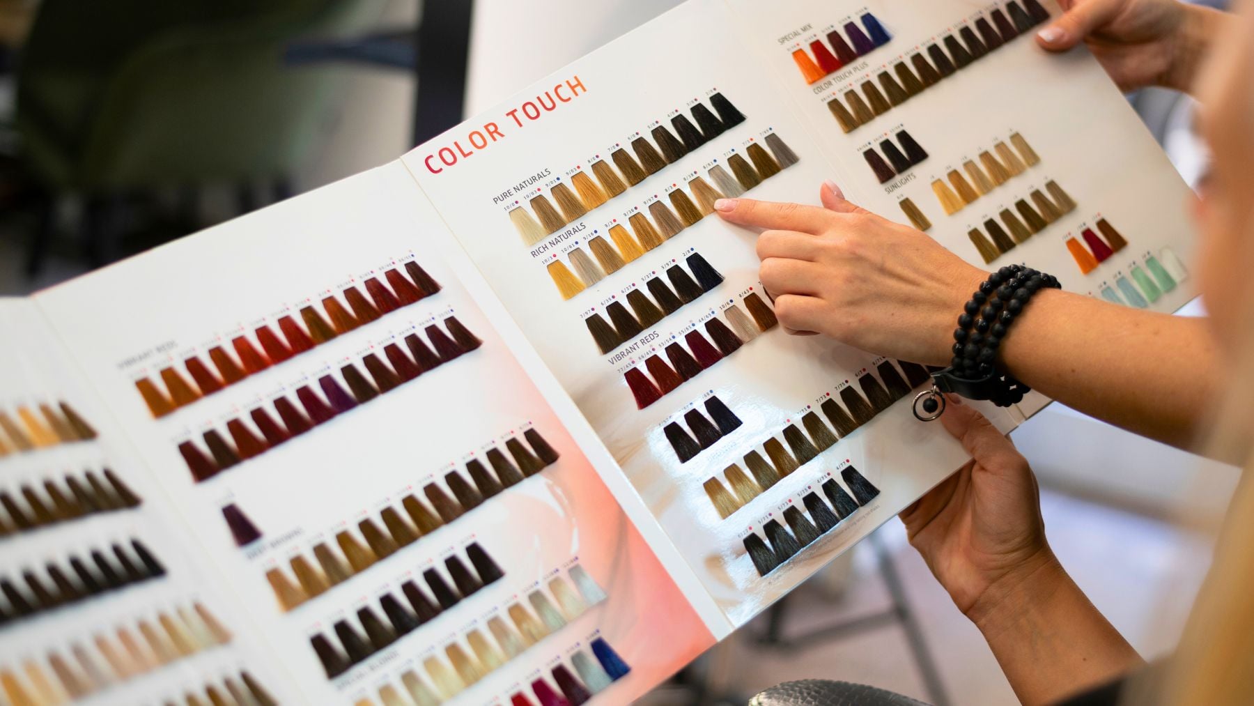 Hair, colors, colorimetry