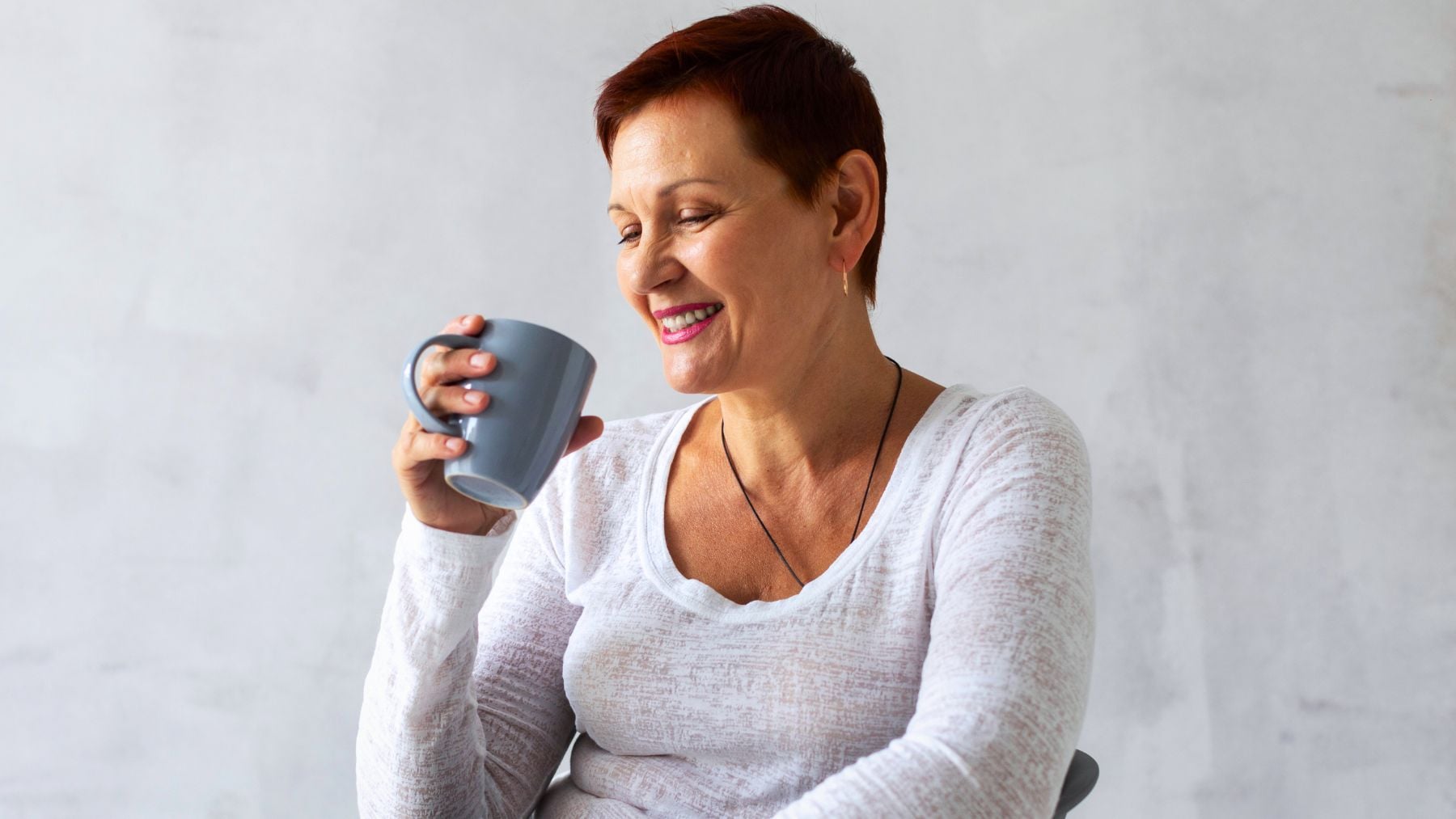 Haircut, women, senior