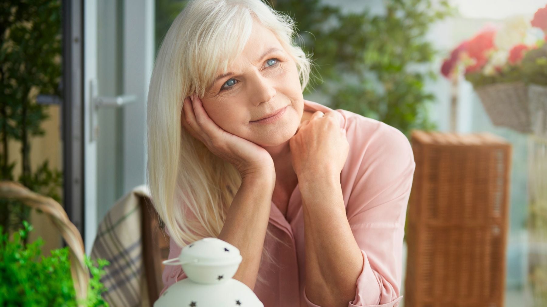 Hair color, senior, women