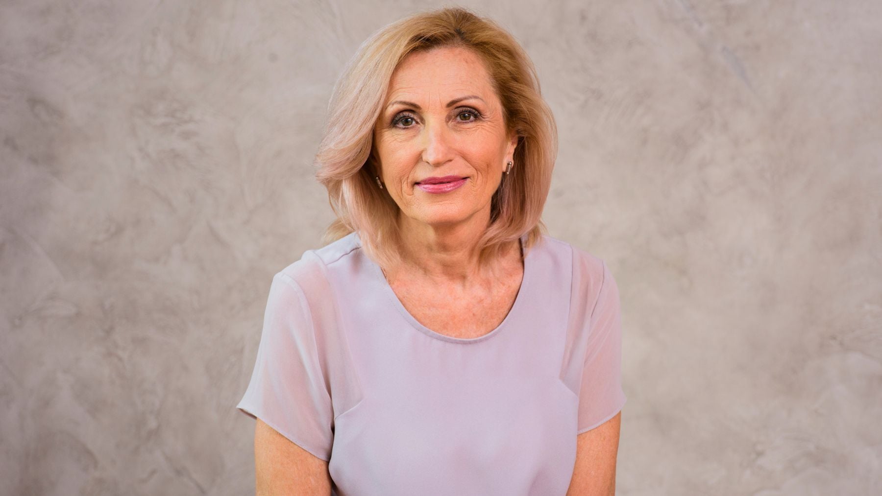 Haircut, curly, women