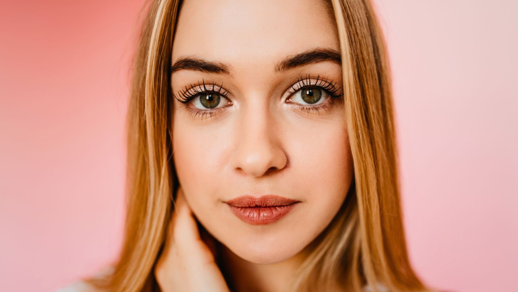 Eyes, shape, psychology