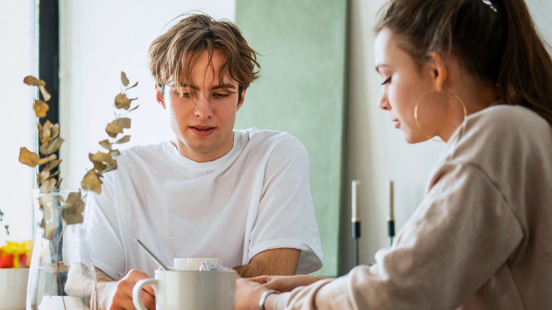 Clench, jaw, talking