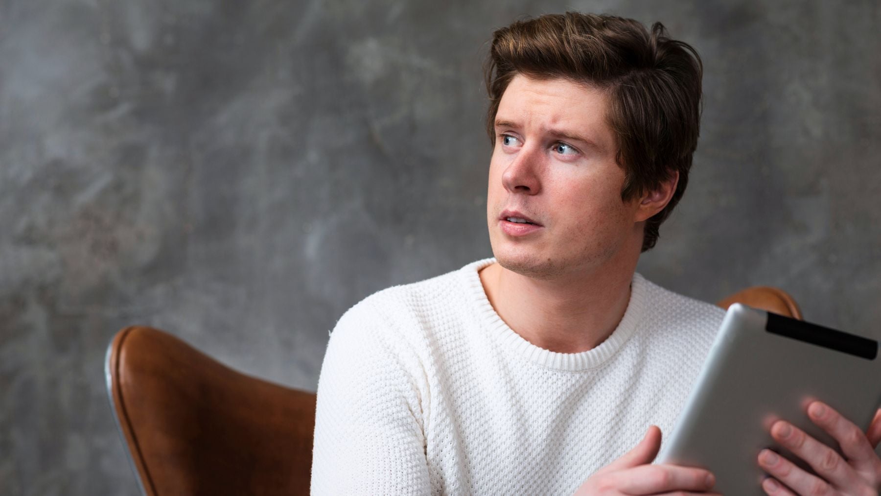 Look around, talking, psychology