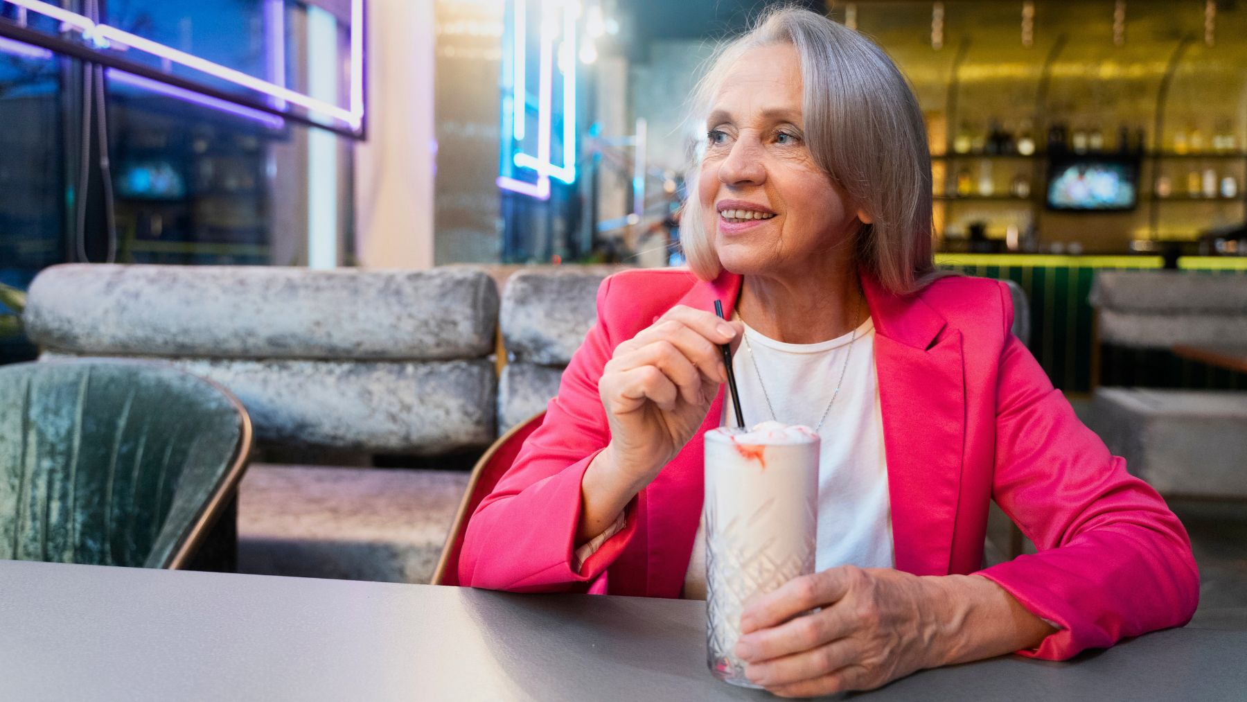 Drink, retirees, summer