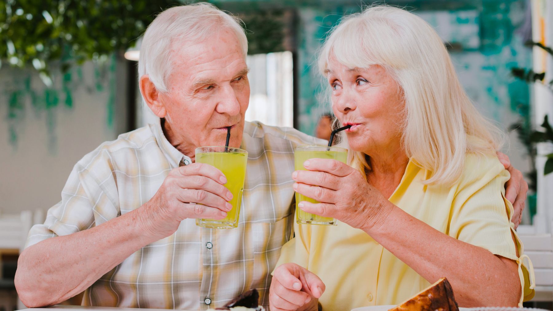 Drink, retirees, summer