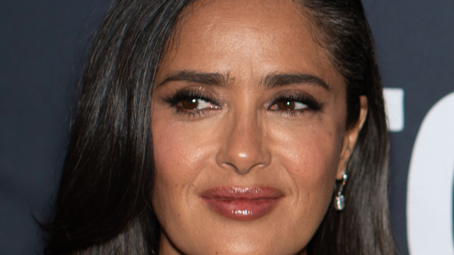 Salma Hayek, skin, habit