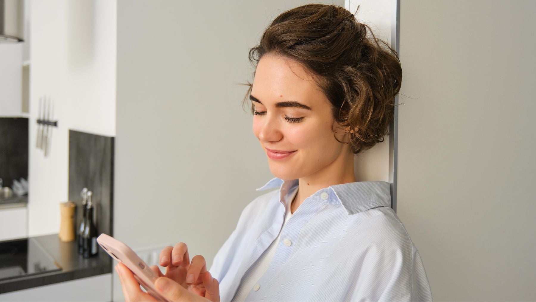 Social media, scroll, traits