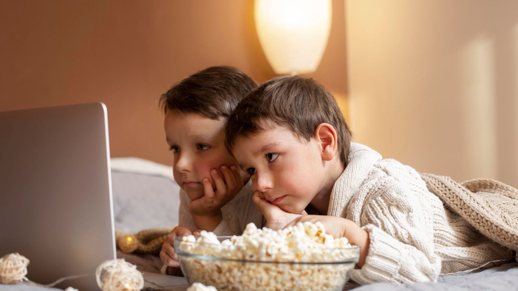 kids, movies, watching