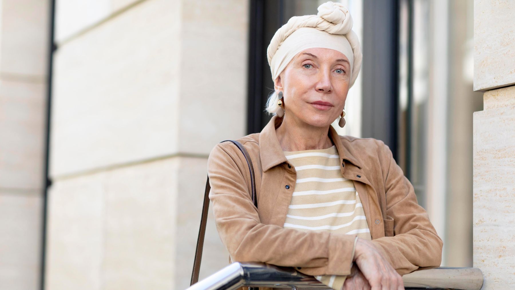 Laura Geller, foundation, women