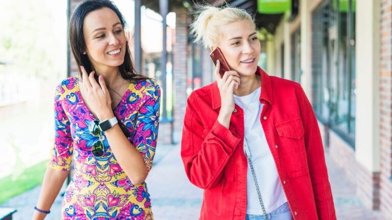 These 2 colors cancel each other out — avoid pairing them at all costs ...