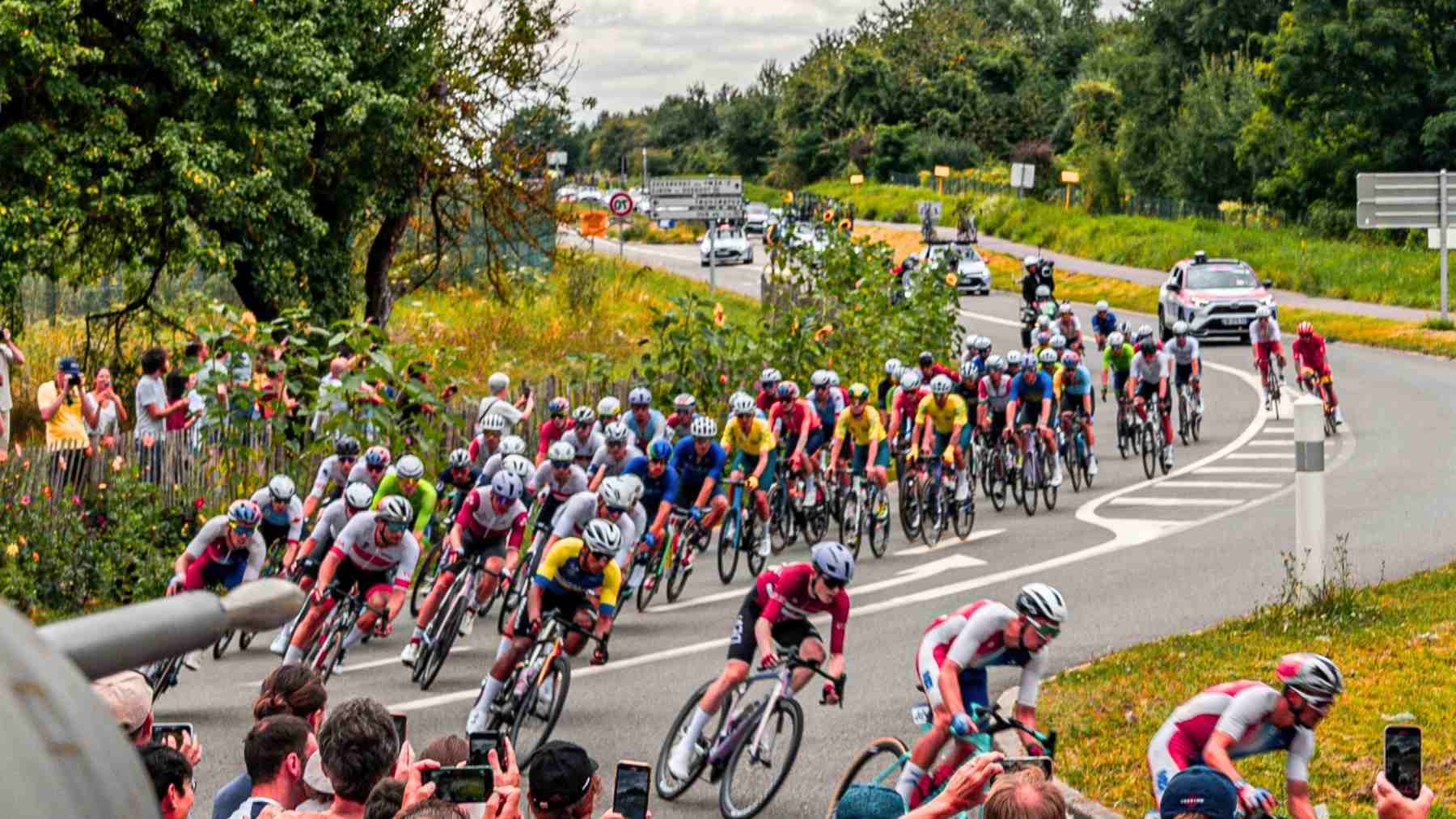 Tour de France cyclists racing in a peloton during a stage as research links sleep quality to endurance performance