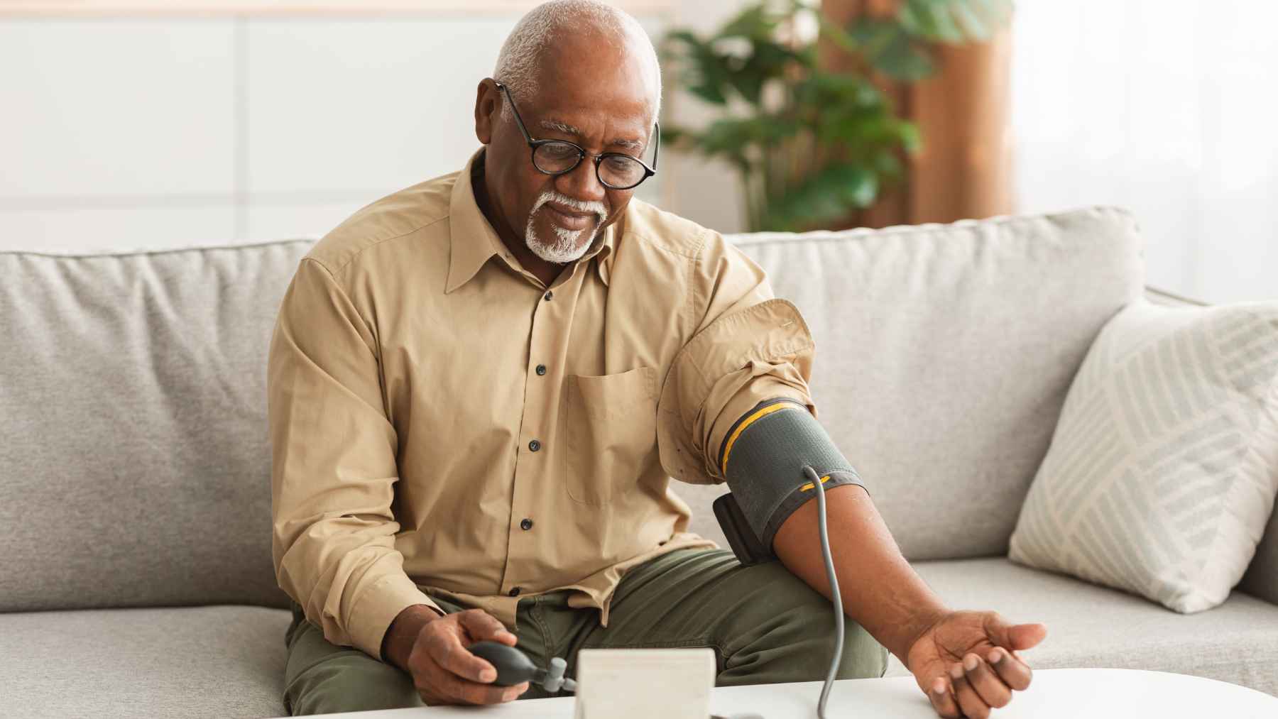 Prescription medication and kidney health concept illustrating baxdrostat treatment for uncontrolled hypertension and chronic kidney disease.
