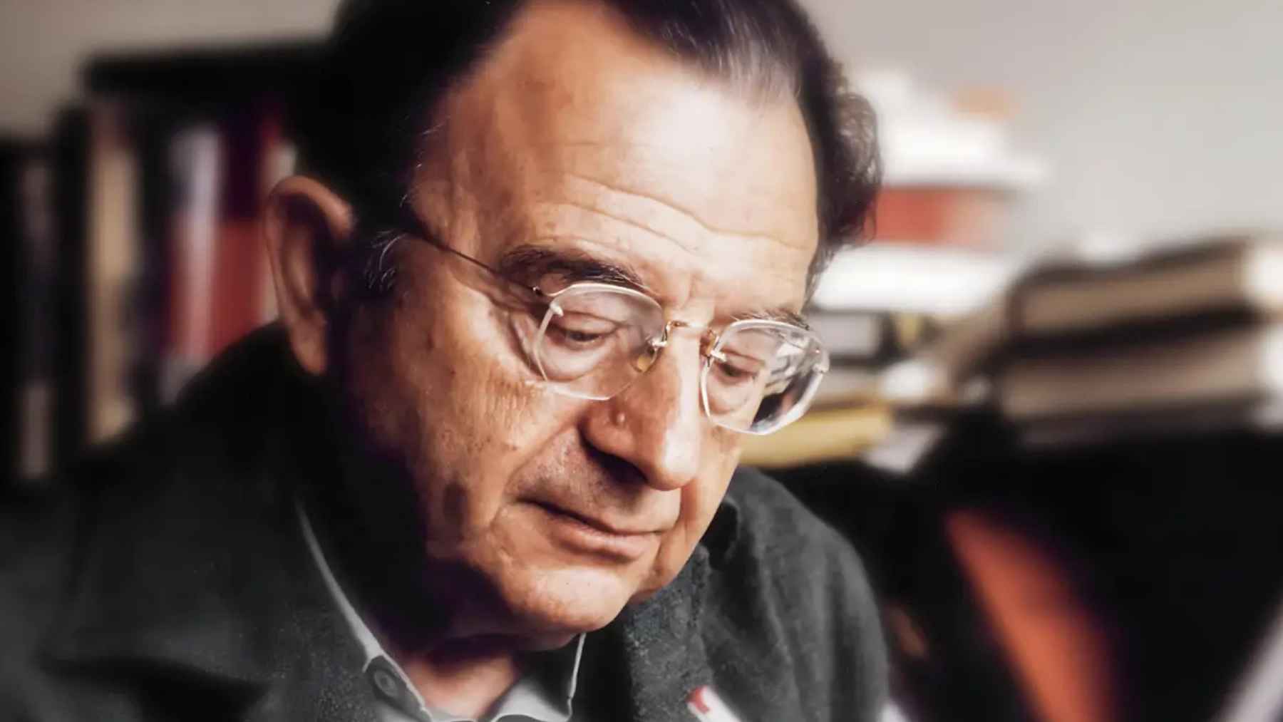Erich Fromm, social psychologist and philosopher: “Happiness stands on three pillars, creativity, authenticity, and connection” 1 Erich Fromm, social psychologist, psychoanalyst, and philosopher, whose work explored happiness, authenticity, creativity, and meaningful human relationships.