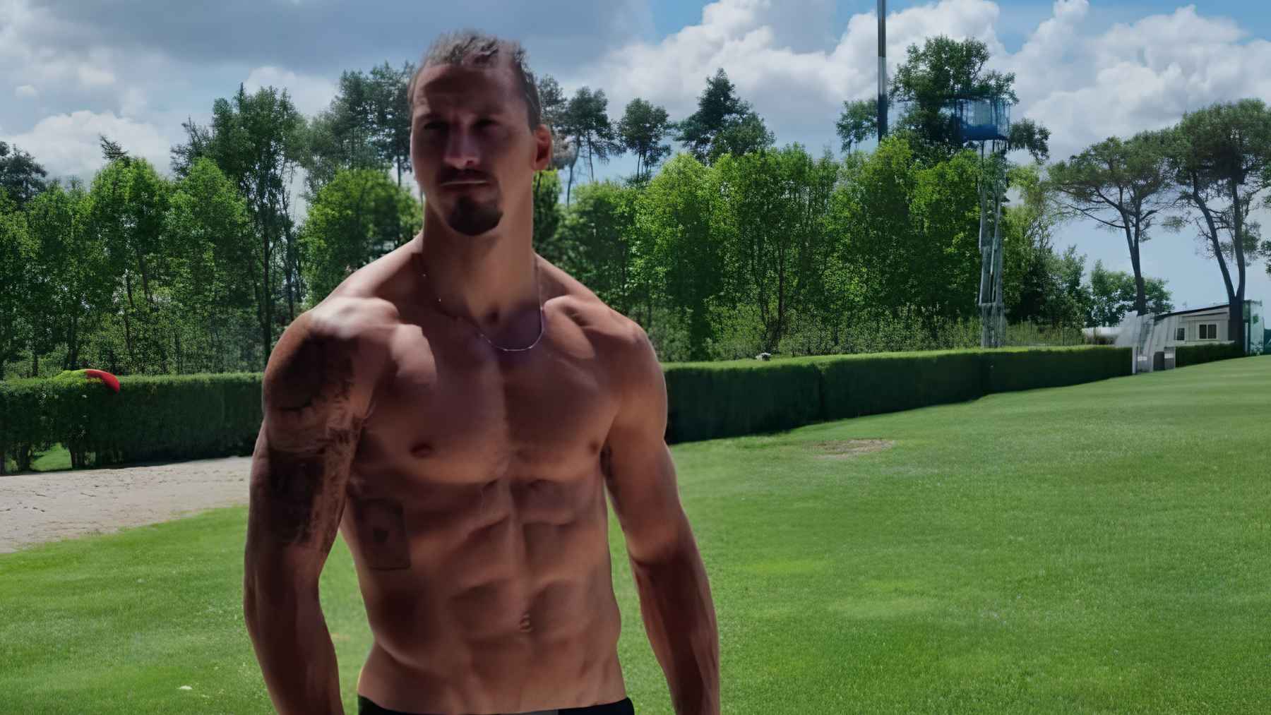 Zlatan Ibrahimović trains during a CrossFit-inspired workout, reflecting the intense fitness routine he follows after retirement.