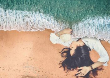 Qué significa soñar que te ahogas en el mar: la psicología alerta y debes prestar atención