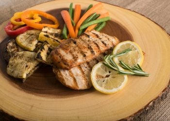 Por qué deberías tomar vitamina B12 para el corazón y en qué alimentos está