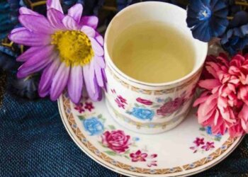 Adiós a la tripa hinchada: la infusión que acaba con el malestar para siempre