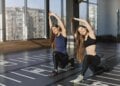 Hacer pilates está bien pero estos 5 ejercicios son los mejores para mayores de 60 años